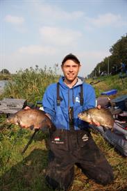 Jeffrey Bakkernes met vis 3 (Small)