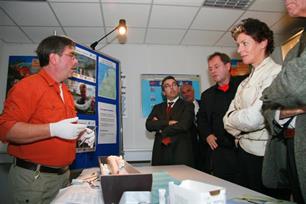Minister Verburg bezoekt Sportvisserij Nederland