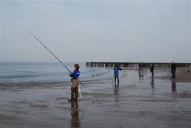Dames op het strandbij Zeven Golven (Small)