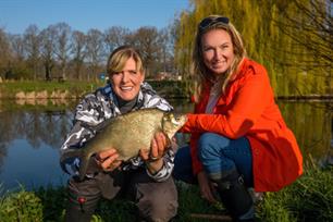 Flair.nl: 9 redenen voor vrouwen om te gaan vissen