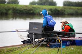 Foto's 3 - wedstrijd 1 (12) (Small)