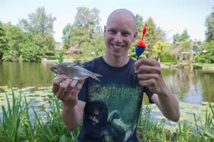 Roofvissen - schaduwsnoeken met dood aas