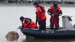 Ruim 100 illegale fuiken aangetroffen op IJsselmeer