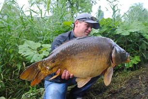 Visblad TV - karpers 'stalken' met Hakkert (video)