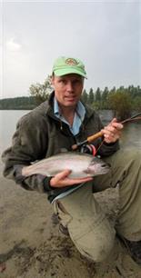 Vliegvissen: najaar: start van het nieuwe forelvijverseizoen