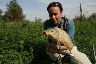 Vliegvissen - Van beauty naar het beest!