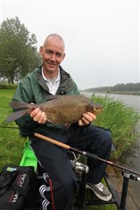 Vraag het aan Ed: hogeschool feedervissen (video)