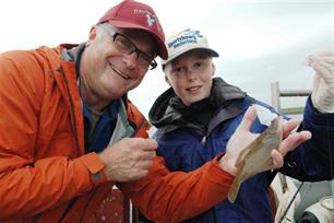 Vraag het aan Ed: visdag doet ziekte vergeten (video)